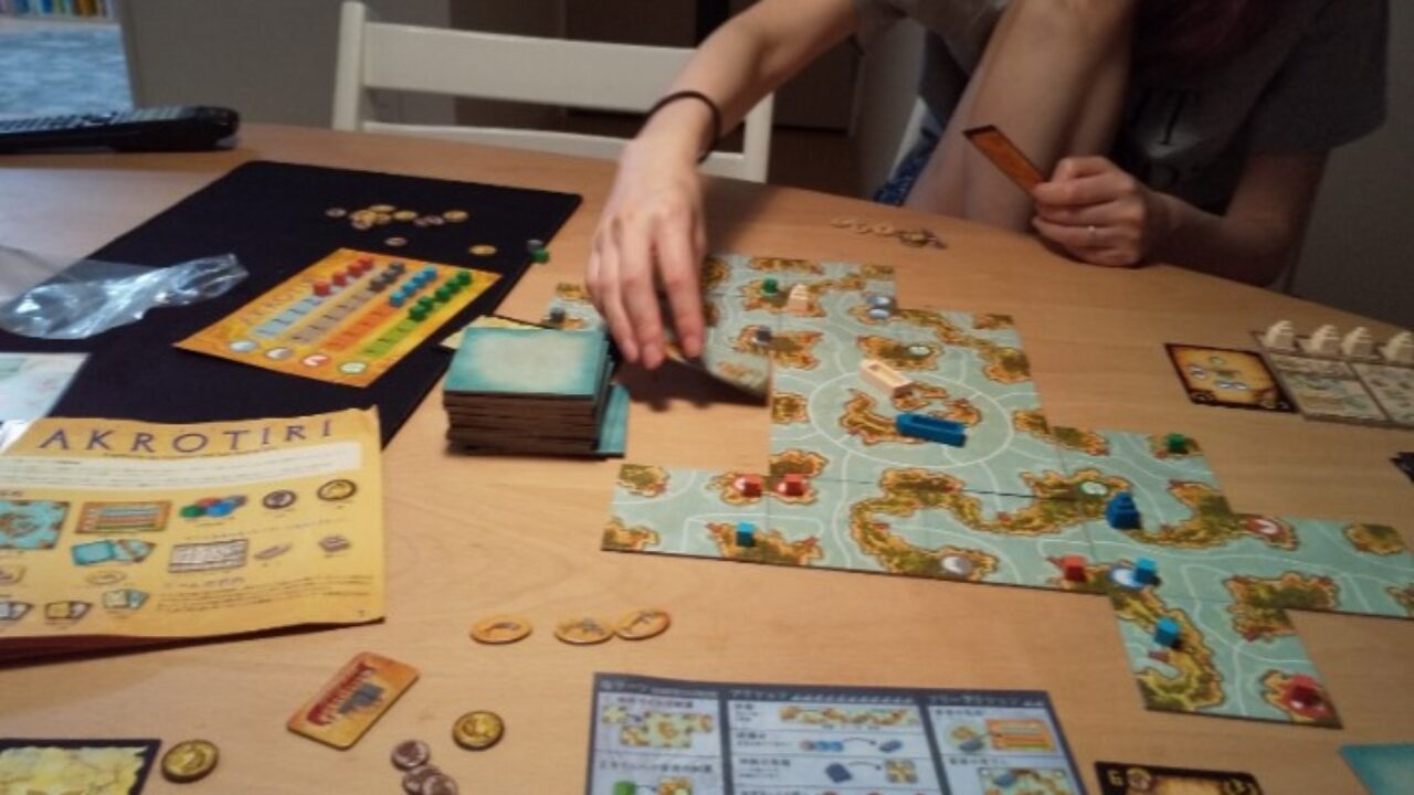 アクロティリ/ Akrotiri】ルール概要とレビュー：ボードゲーム家族